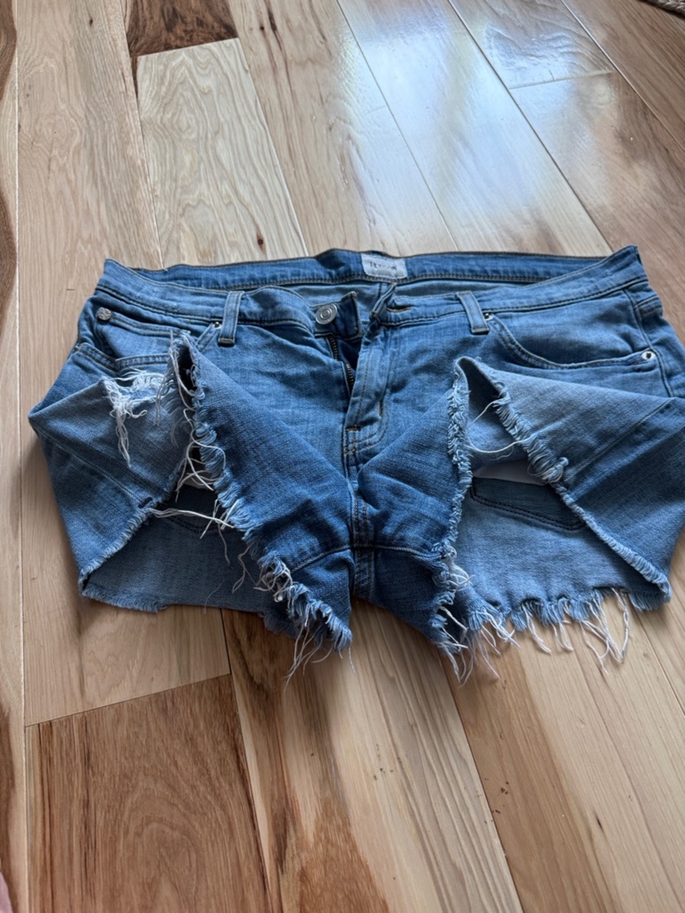 Hudson Jeans Light Blue Distressed Frayed Hem Denim Shorts - Picture 9 of 9